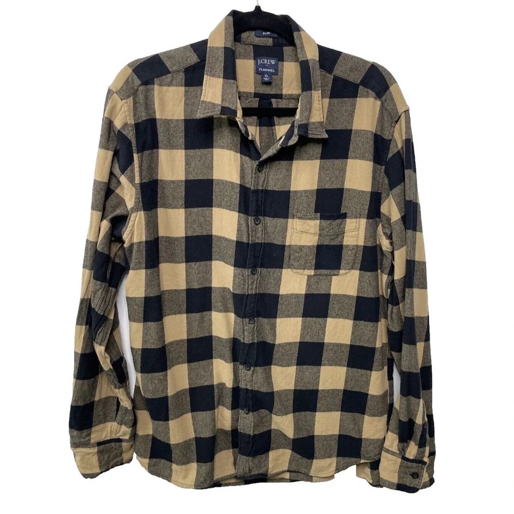 J. Crew Plaid Black Tan Flannel Button Up Shirt Pocket XL Lumber‎ Rugged Camp